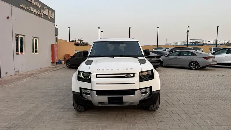 لاند روفر ديفندر 2022